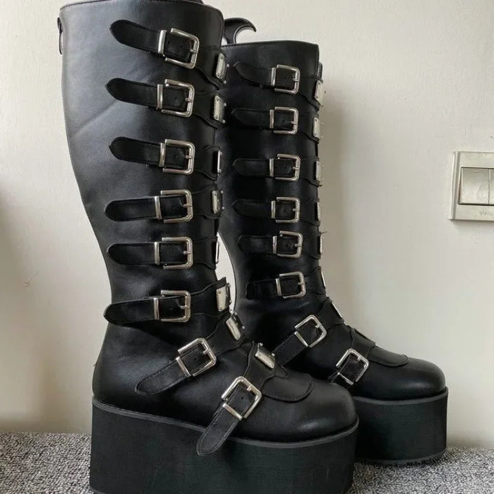 Gothic Damenstiefel mit Plateau & Keilabsatz | Cosplay High Heel Stiefel mit Schnallenriemen
