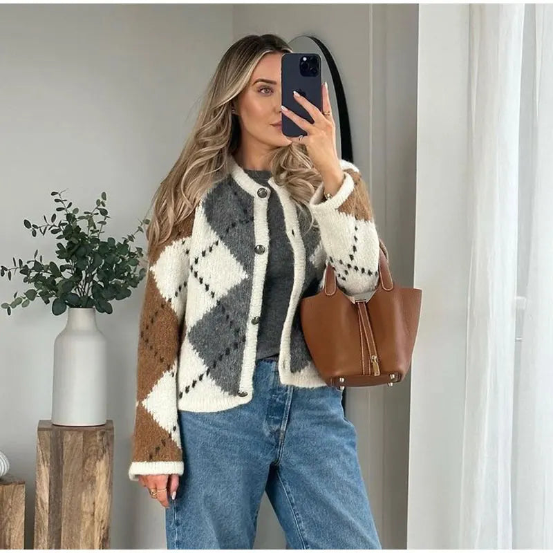 Camille | Strickjacke Elegant & vielseitig für einen raffinierten Stil