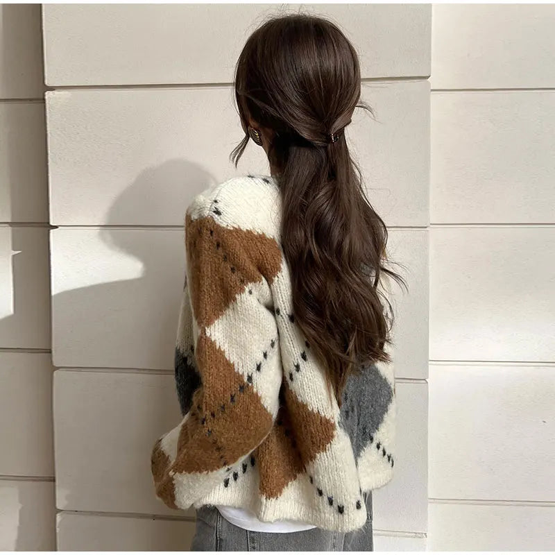 Camille | Strickjacke Elegant & vielseitig für einen raffinierten Stil