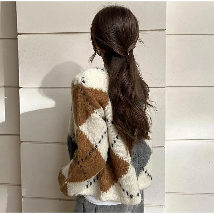 Camille | Strickjacke Elegant & vielseitig für einen raffinierten Stil