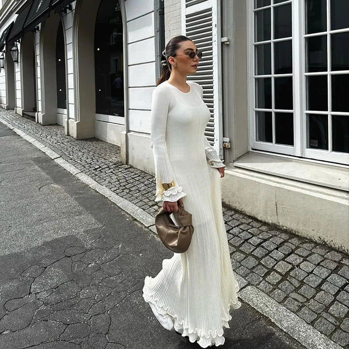 Charlotte Elegantes Langes Kleid | Ausgestellte Ärmel & Sophisticated Detail am Rücken