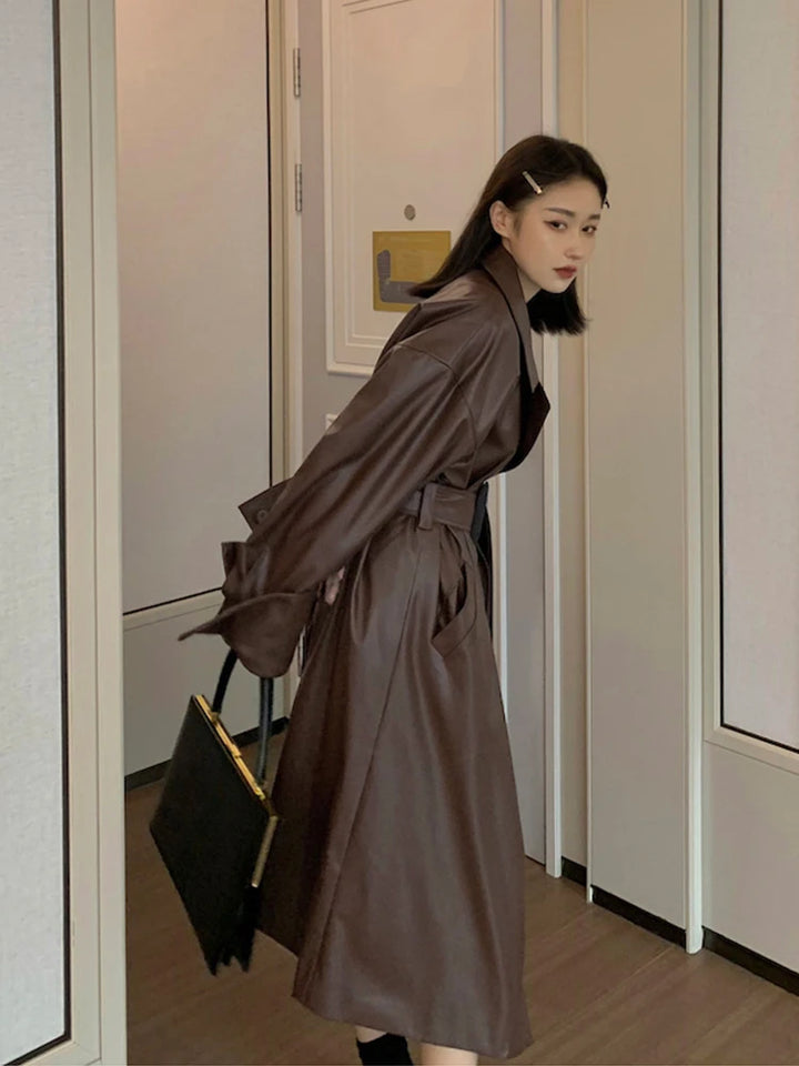 Damen Leder-Gabardina in Schwarz | Langer Oversize-Mantel mit Revers für Herbst