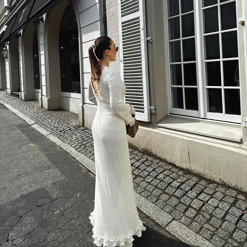Charlotte Elegantes Langes Kleid | Ausgestellte Ärmel & Sophisticated Detail am Rücken