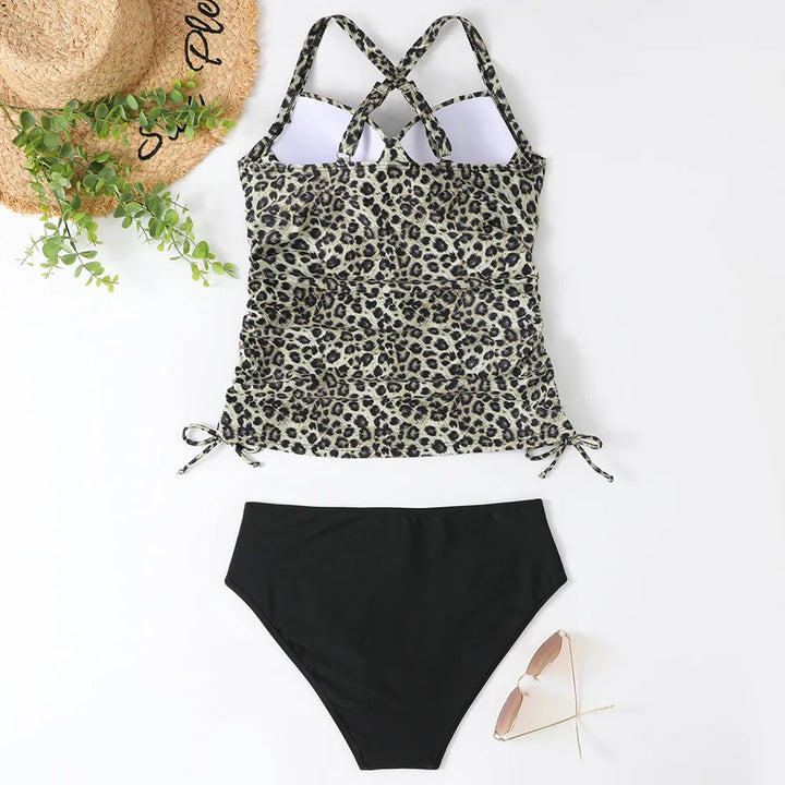 Maud Gestreifter Tankini mit Shorts | schmeichelhafter und bequemer Badeanzug