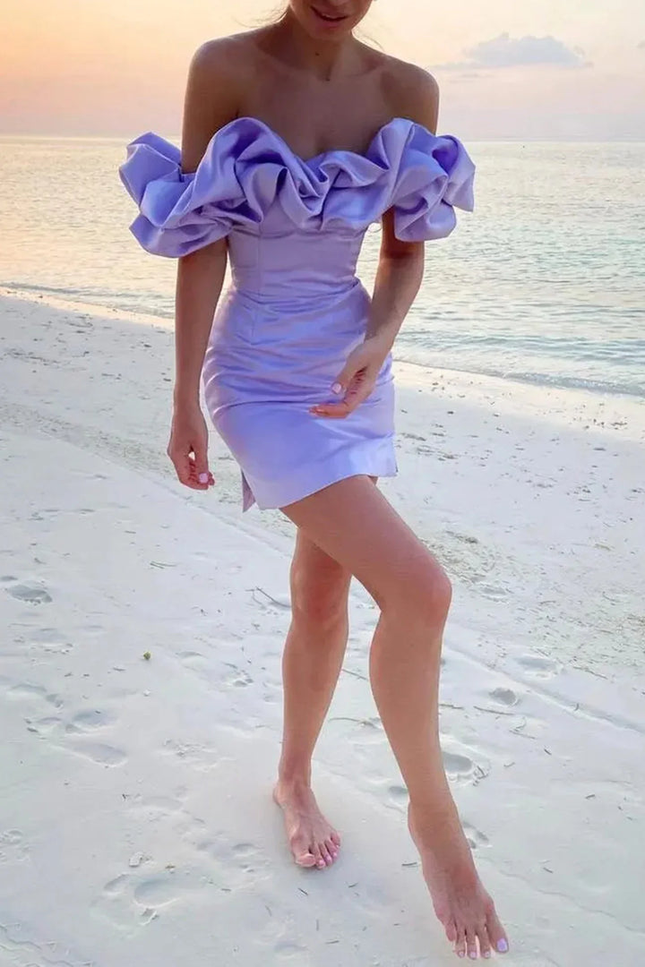 Alina Mini Satin-Kleid | Entblößte Schultern & Elegante Rüschen