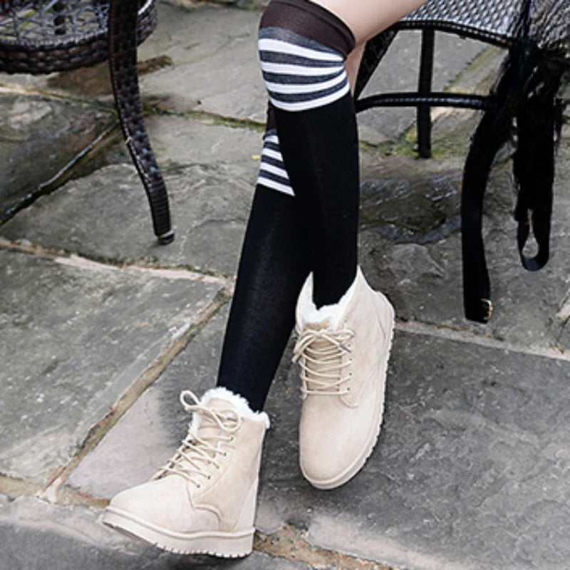 Damen Winterstiefel Kurz | Plüschfutter Warm Komfort Kreuzriemen