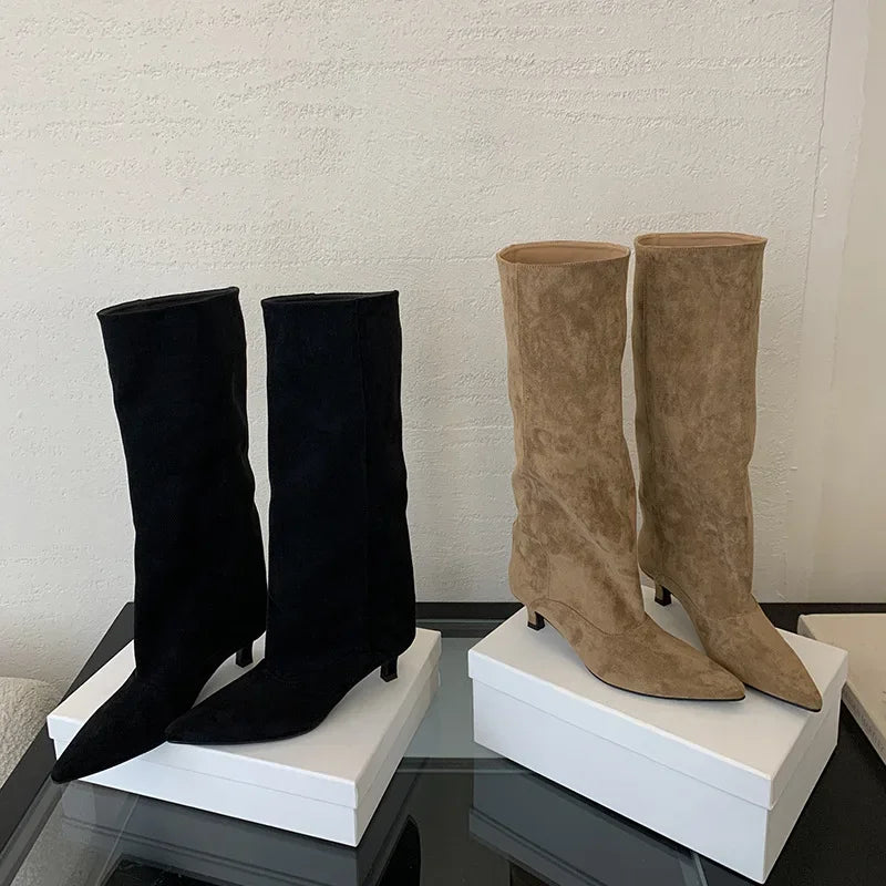 Botas altas de invierno para mujer 2025 | Botas de estilo urbano con punta y tacón bajo 