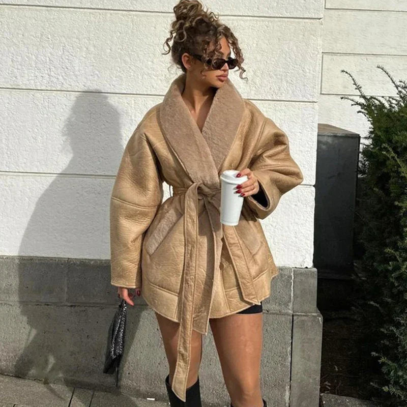 Olivia | Elegante Lederjacke mit Kunstpelzfutter | Verstellbare Passform & Winterwärme