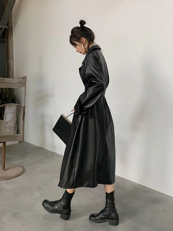 Damen Leder-Gabardina in Schwarz | Langer Oversize-Mantel mit Revers für Herbst