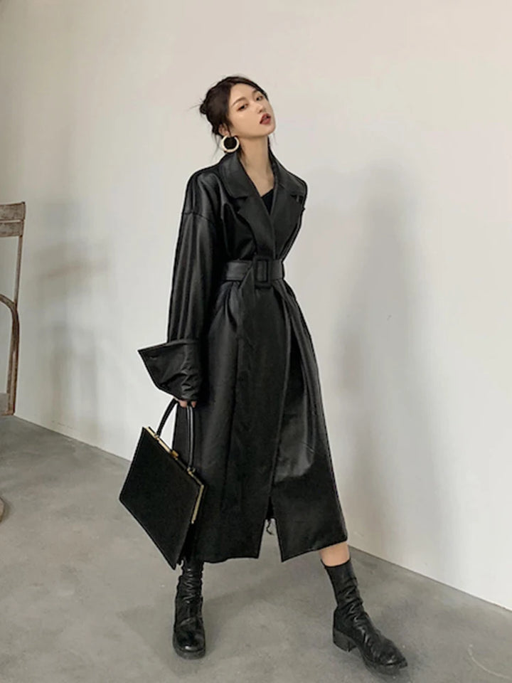 Damen Leder-Gabardina in Schwarz | Langer Oversize-Mantel mit Revers für Herbst