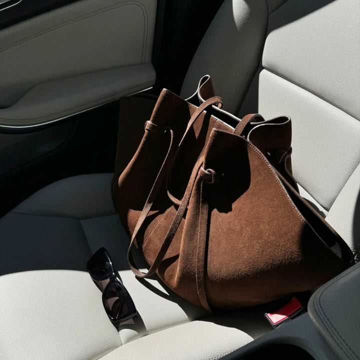 Damen Handtasche Personalisiert | Große Schultertasche aus Wildlederimitat mit Initialen3