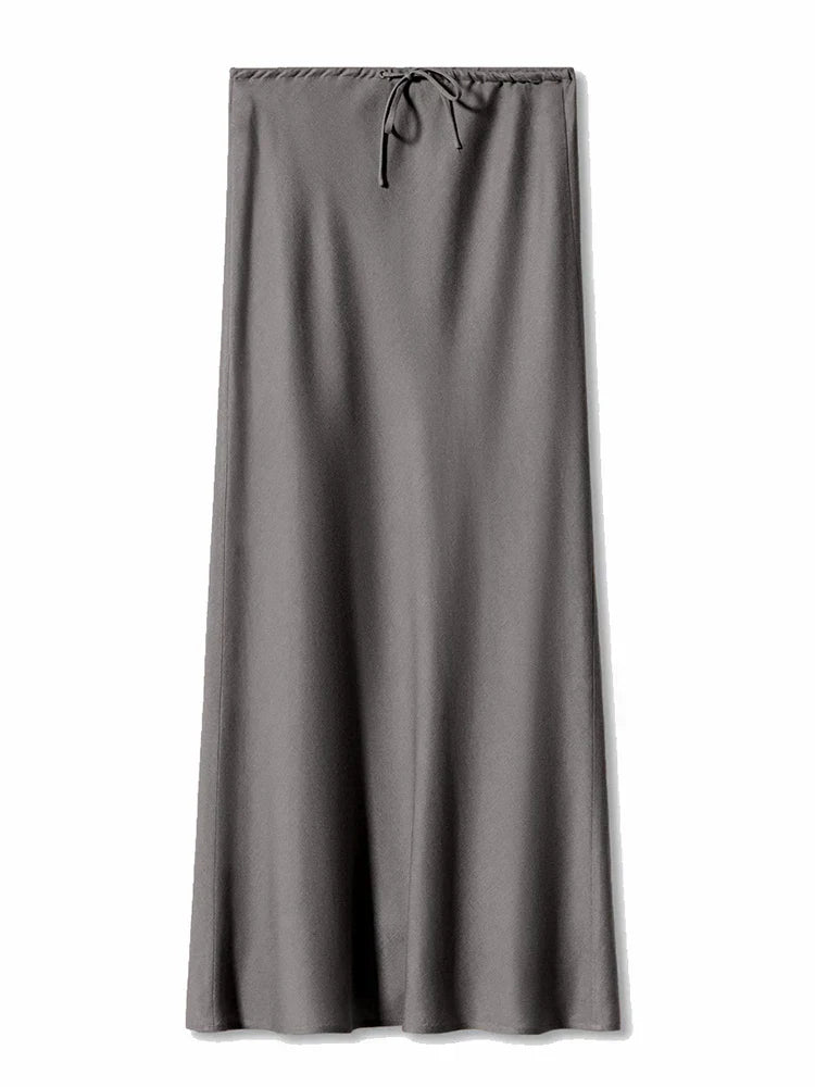 Laure | Luxuriöser Satinrock - Eleganz und Komfort für jeden Anlass