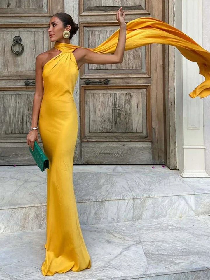 Valentina | Elegante Abendkleider | Offener Rücken & Lange Schleppe