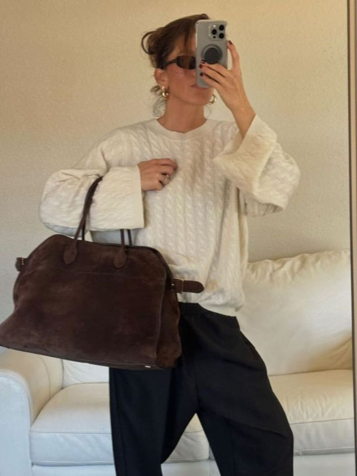 Elegante Damenhandtasche aus pflanzlich gegerbtem Leder und mit geräumigem Design