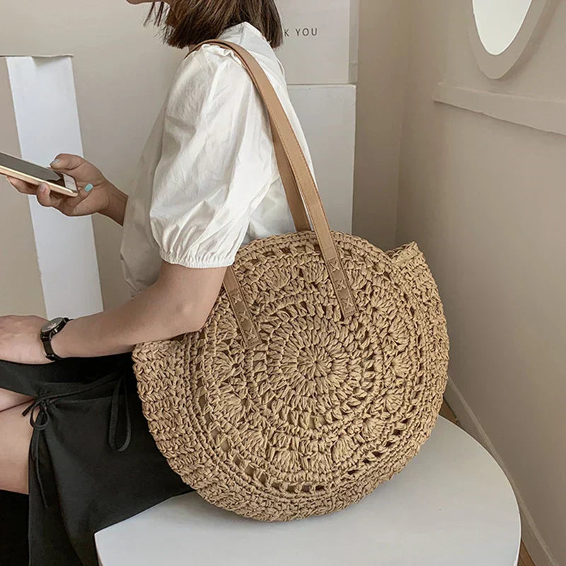 Runde handgewebte Strohtasche | Boho-Stil & Sommerlook | Ideal für Strand und Stadtleben