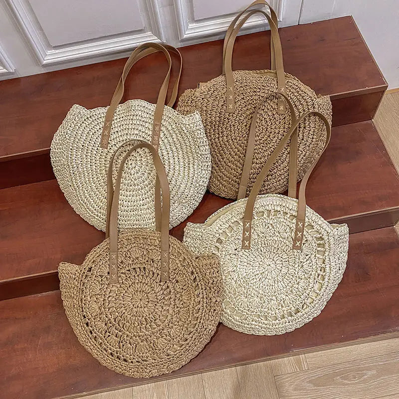 Runde handgewebte Strohtasche | Boho-Stil & Sommerlook | Ideal für Strand und Stadtleben