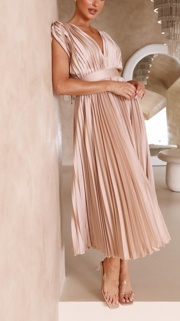 Maxikleid Damenkleid | Fließende Passform Weicher Stoff & Eleganter Stil für jeden Anlass