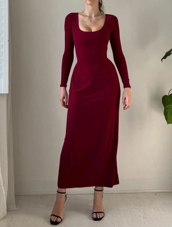 Carintha | Silhouette Sculpting Dress - Eleganz und Selbstbewusstsein garantiert