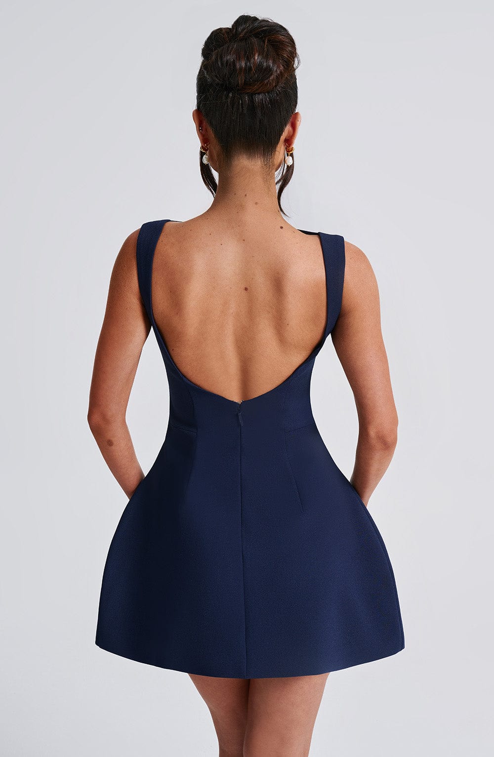 Velmira Minikleid Neckholder | Nachtblau Chic & Elegant