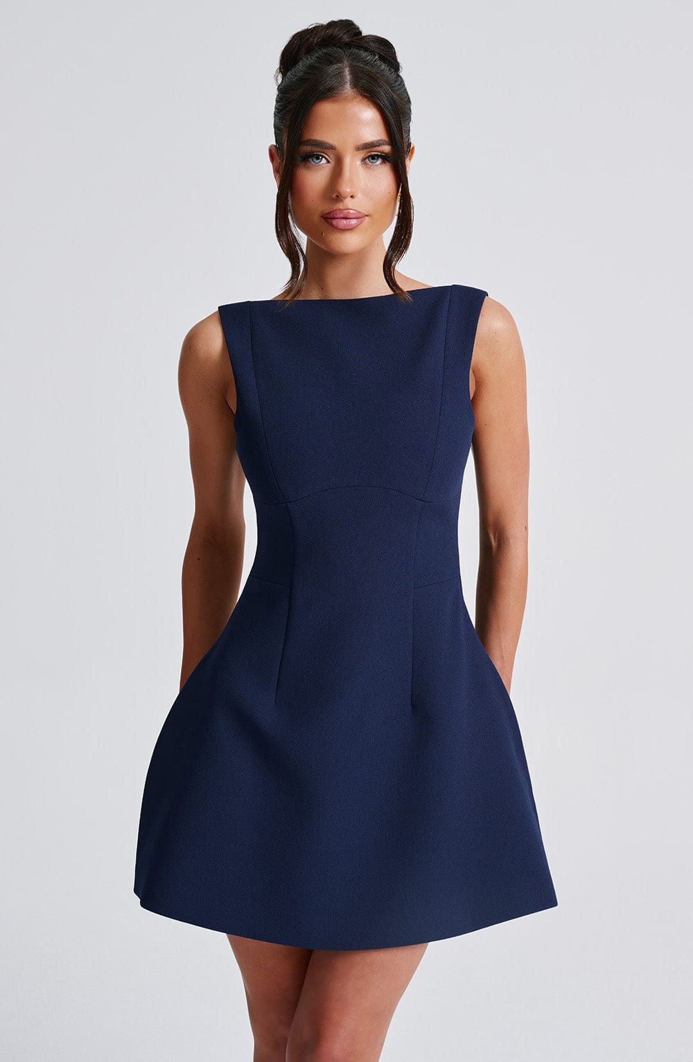 Velmira Minikleid Neckholder | Nachtblau Chic & Elegant