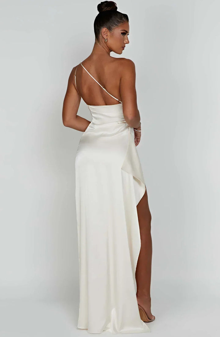 Jaida Abendkleid aus Satin | Asymmetrisches One-Shoulder Design mit hohem Schlitz und verstellbaren Trägern