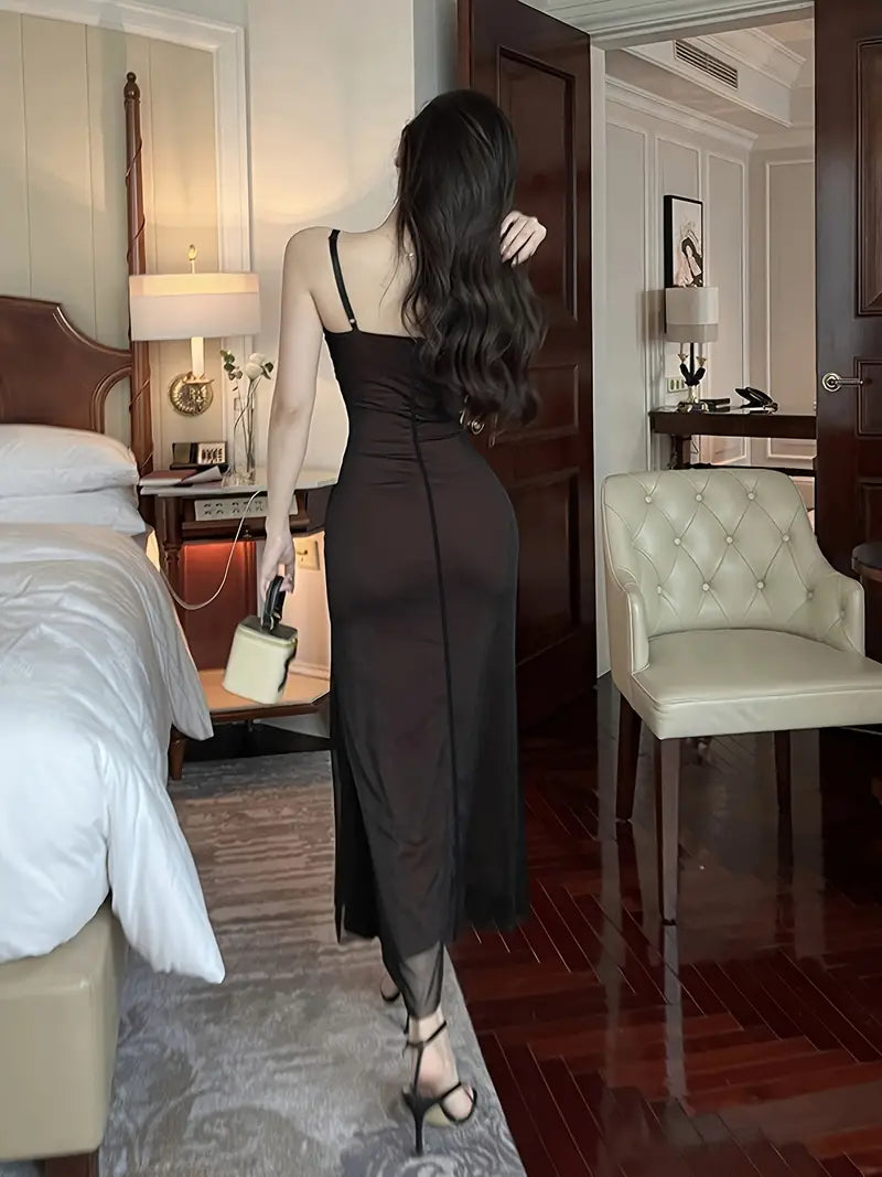 Glamouröses Midi-Kleid | Ärmellose Eleganz und Trompetenschnitt