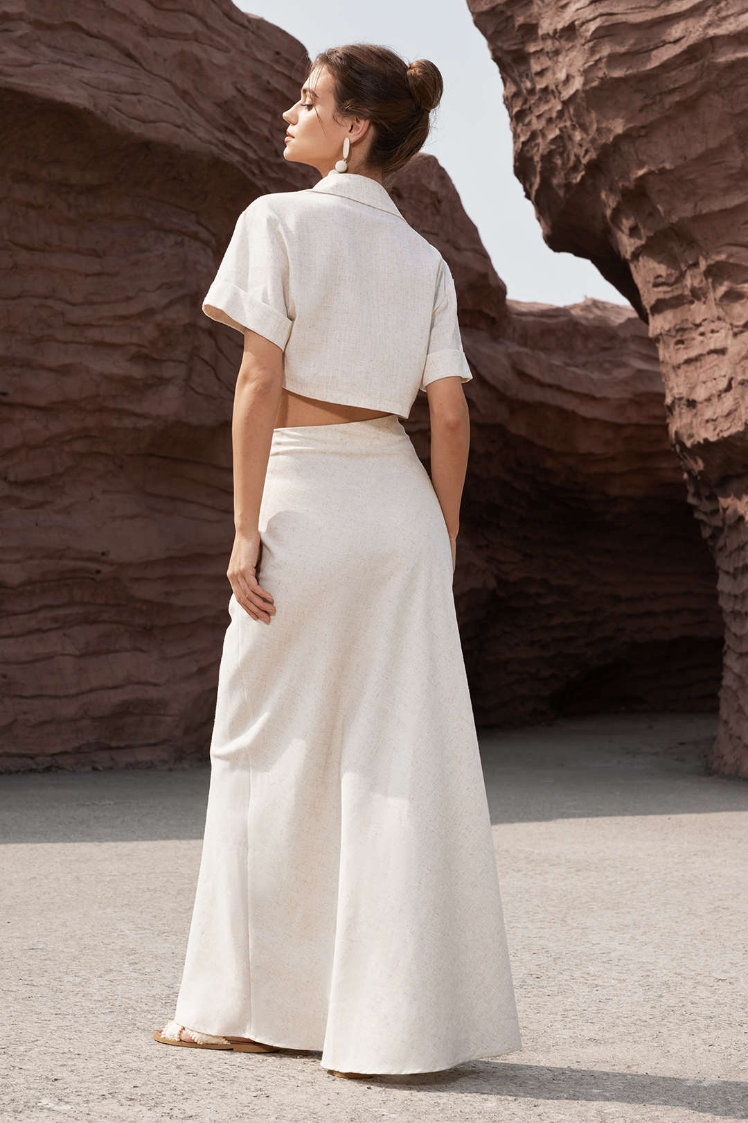 Victoria Leinen Damen Crop Shirt mit Crossover-Detail | Kurzes Sommeroberteil mit Stil