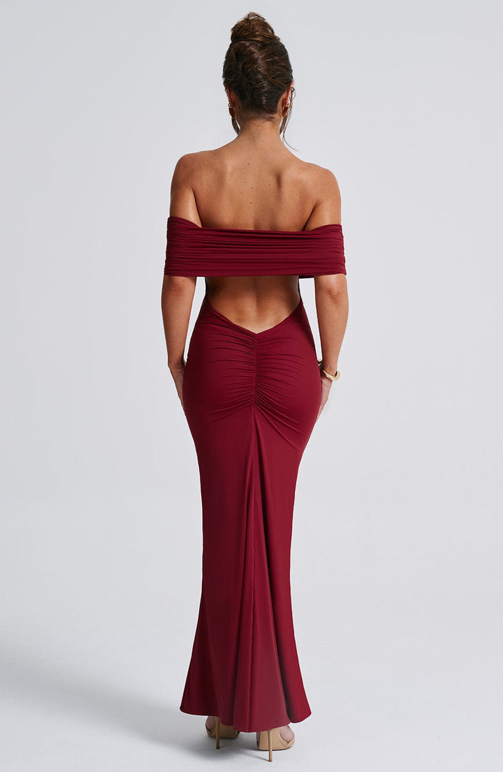 FEMIA | ELEGANTES OFF-SHOULDER KLEID