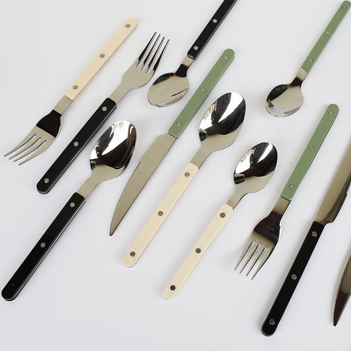 24-teiliges Edelstahl-Besteckset mit Gravur-Design – BistroLine