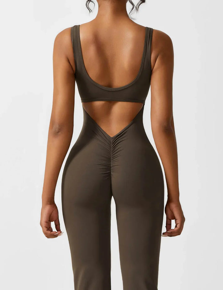 Elena | Ausgestellter Jumpsuit mit V-Rücken