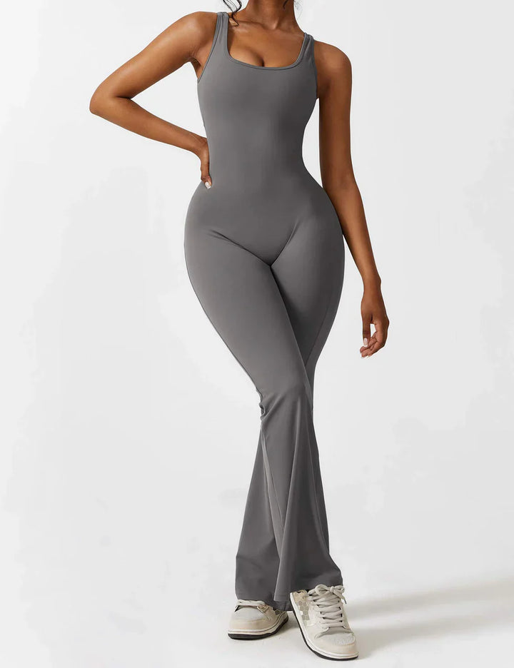 Elena | Ausgestellter Jumpsuit mit V-Rücken