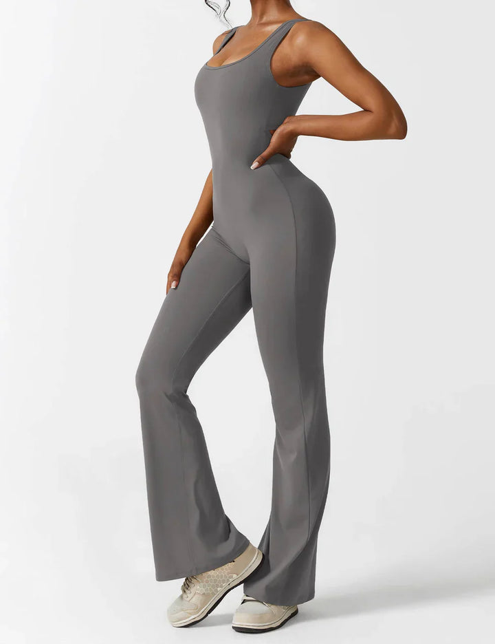 Elena | Ausgestellter Jumpsuit mit V-Rücken