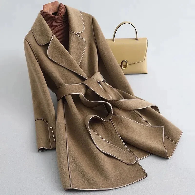 Clarisse Trench-Coat aus klassischer Wolle | Eleganz und Komfort für den Winter