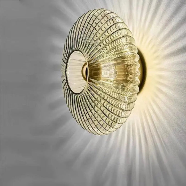 LumièreLux - Elegantes Design Wandleuchte aus Glas