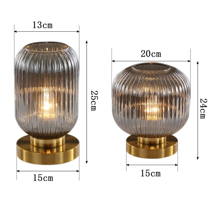 Nordisches Design Tischlampe aus Glas - Moderne LED Eleganz