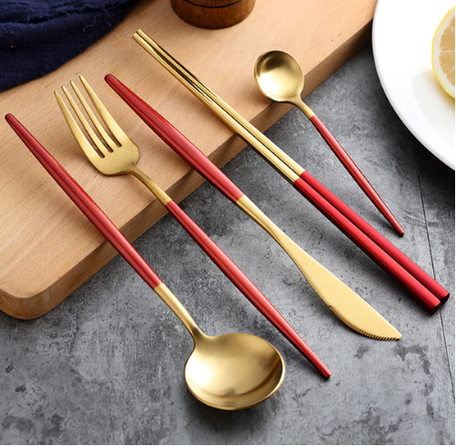 24-teiliges Edelstahl-Besteckset in Gold-Silber – RoyalGlow Luxusbesteck