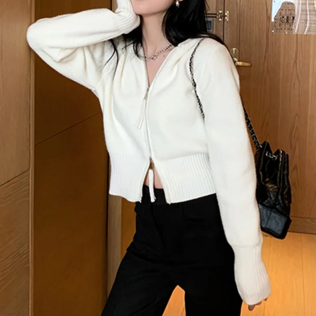 Emma | Einzigartige & elegante kurze Strickjacke für einen trendigen Stil