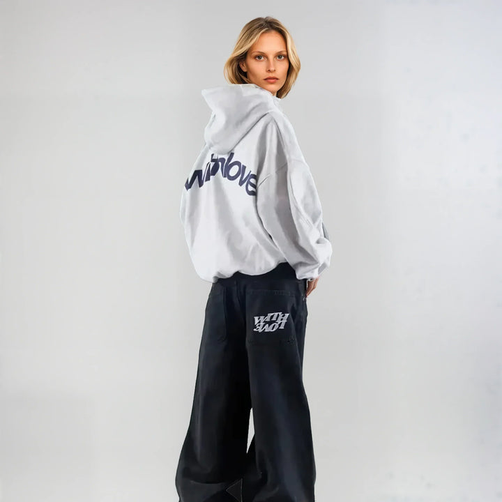 Klassischer Hoodie mit Brustprint | Bequeme Passform & vielseitiger Streetstyle-Look