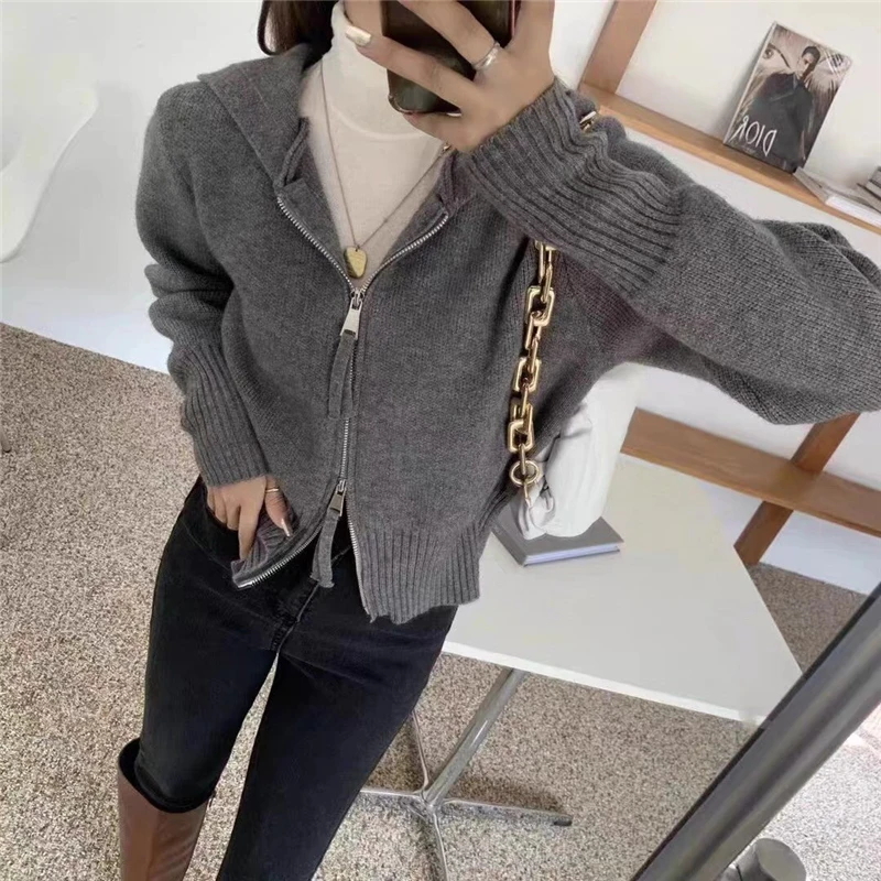 Emma | Einzigartige & elegante kurze Strickjacke für einen trendigen Stil