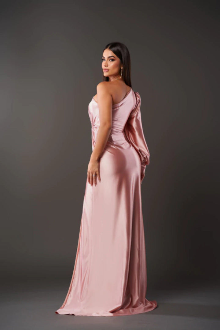 KYARA | Elegantes und raffiniertes Kleid