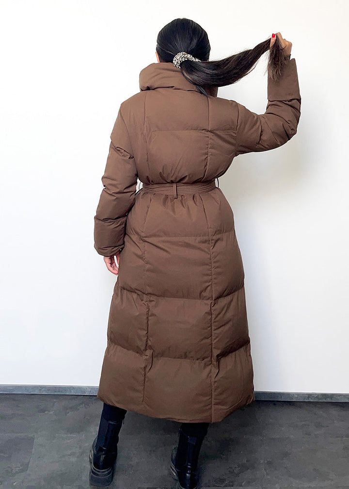 Lange Winterjacke mit Gürtel