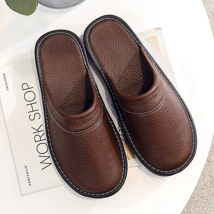 Hugo Vegan Leder Pantoffeln | Komfort und Eleganz für Zuhause