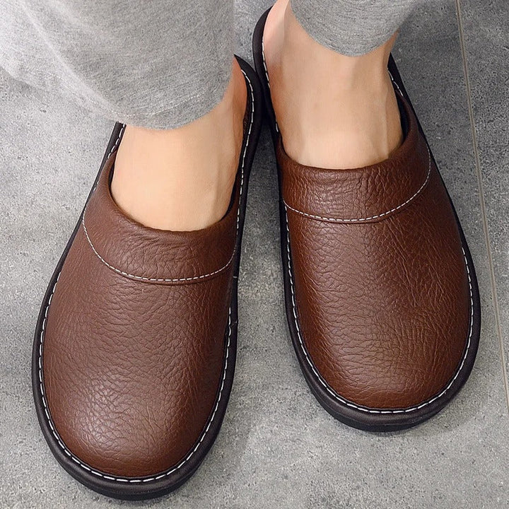 Hugo Vegan Leder Pantoffeln | Komfort und Eleganz für Zuhause