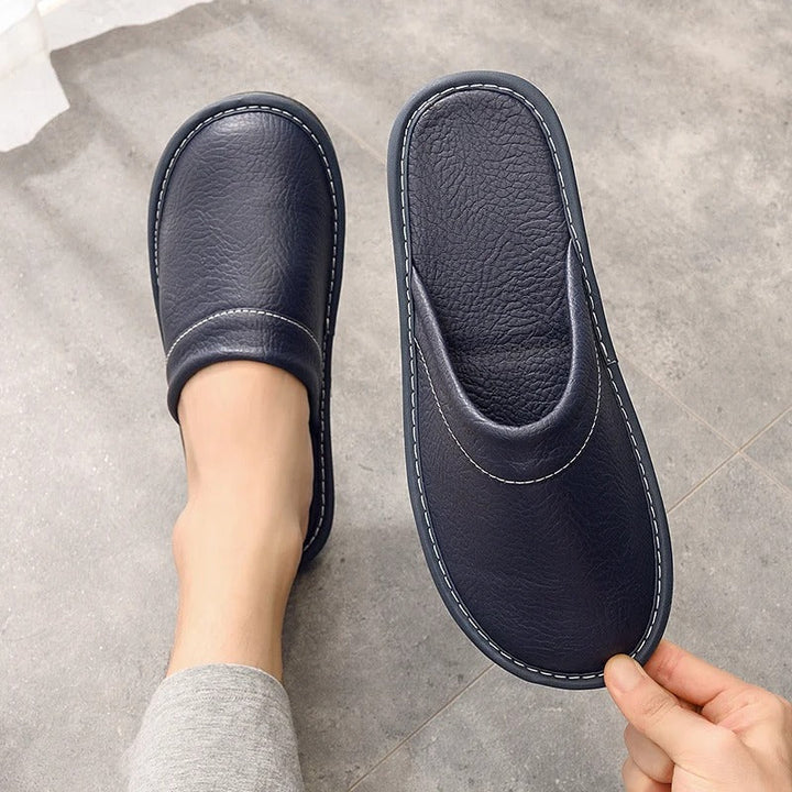 Hugo Vegan Leder Pantoffeln | Komfort und Eleganz für Zuhause