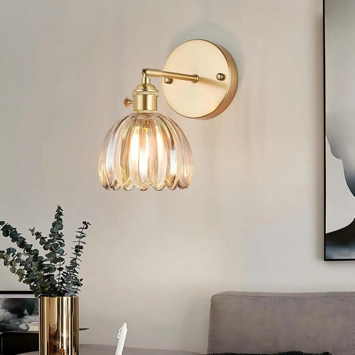 Retro-Wandlampe mit Tulpenknopf aus Glas für den Innenbereich