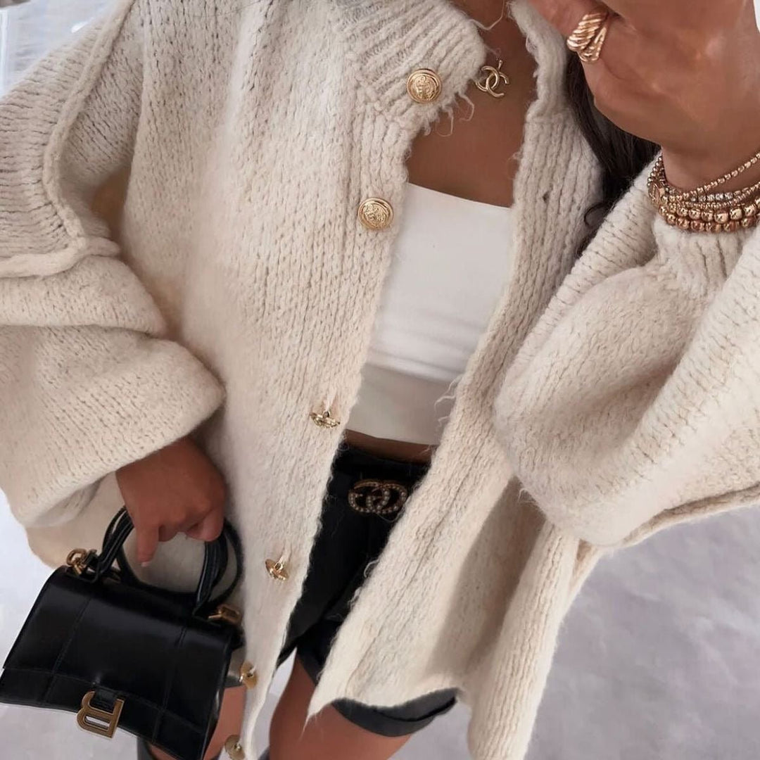 Oversized Cardigan mit Goldenen Knöpfen – Stilvoll und Gemütlich für den Winter