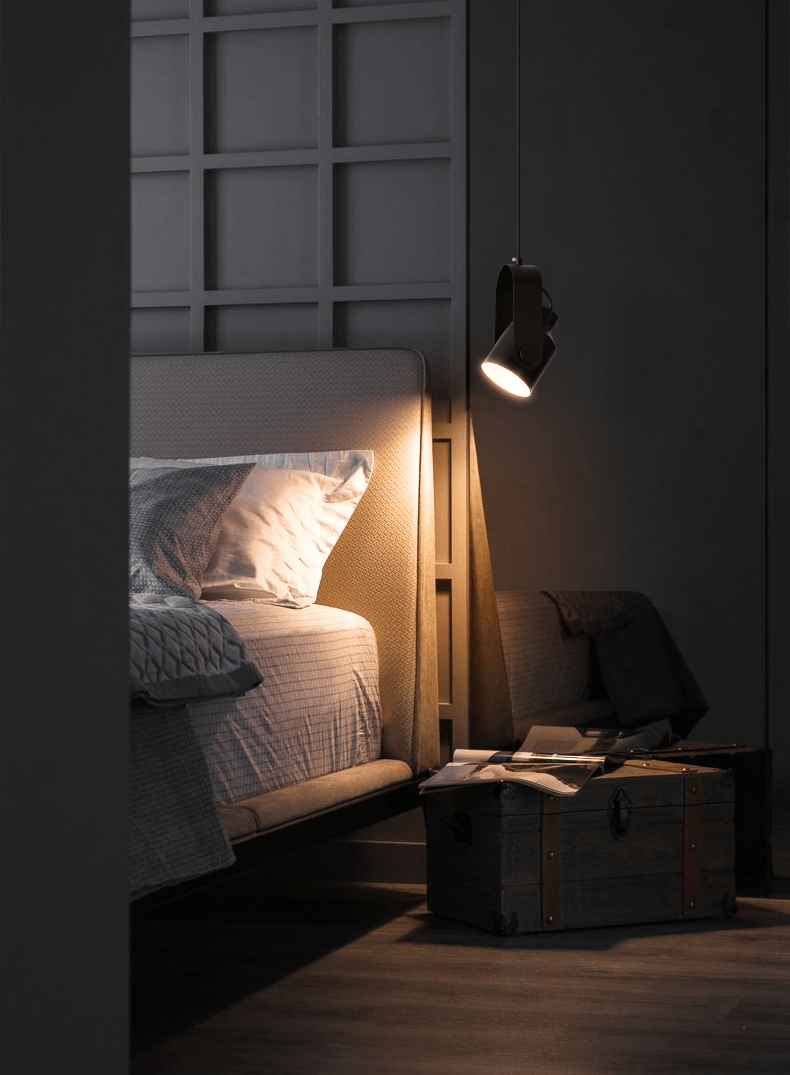 Nordic Deckenstrahler aus Holz und Metall - Elegante und minimalistische Pendelleuchte