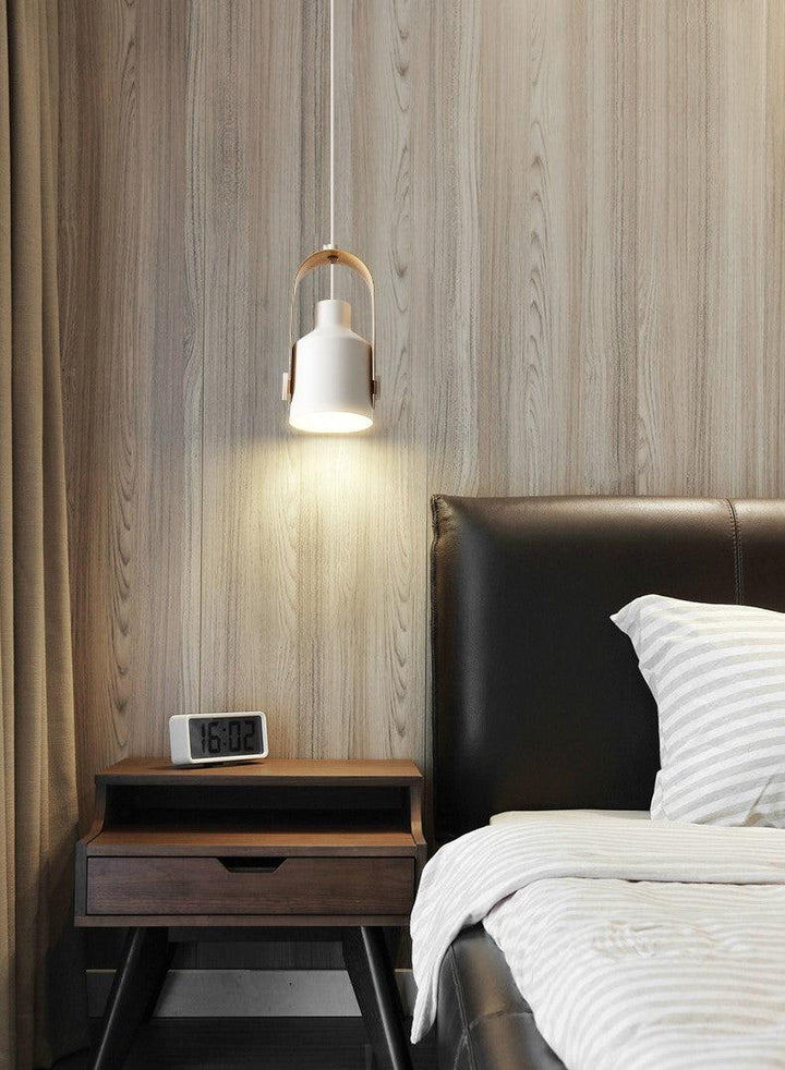 Nordic Deckenstrahler aus Holz und Metall - Elegante und minimalistische Pendelleuchte