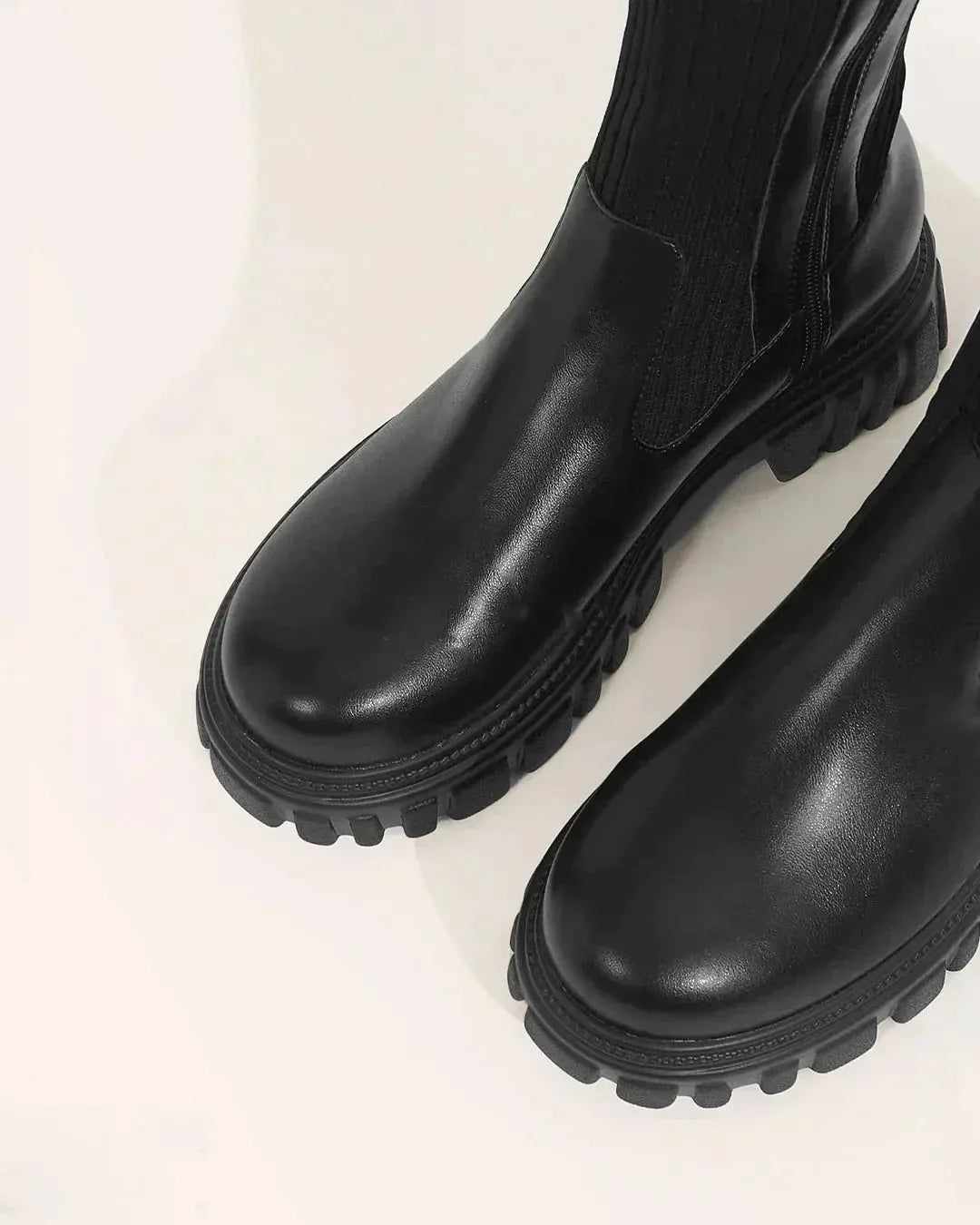 Abby | Hohe Stiefel mit Stretch, Komfortsohle und zeitlosem Design für Frauen
