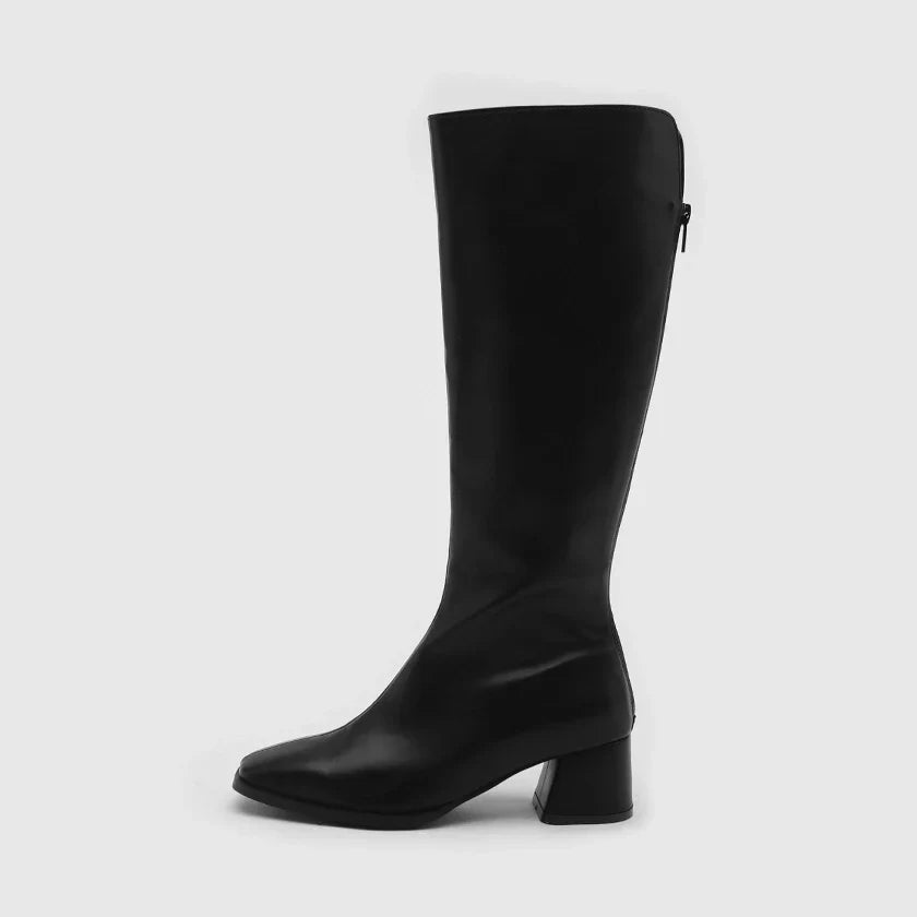 Mercedez Elegante kniehohe Lederstiefel | Raffinesse und Komfort für jeden Anlass